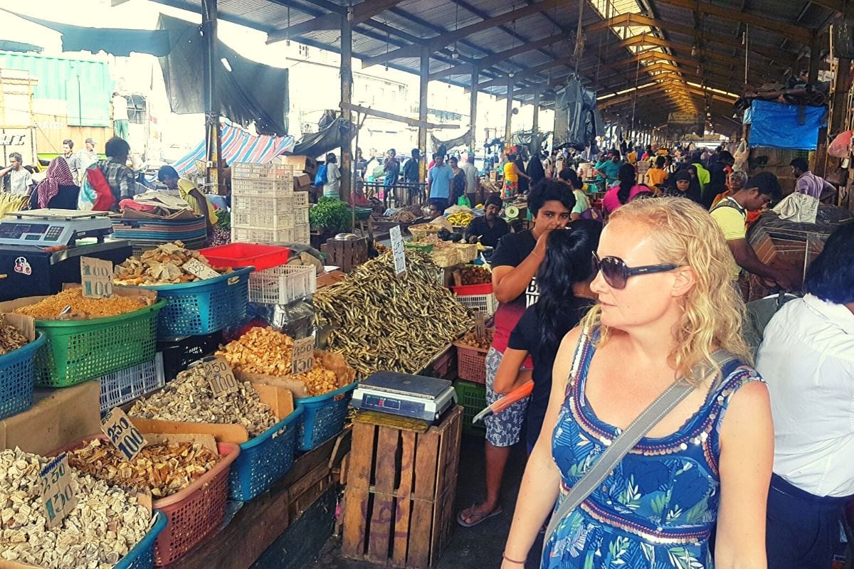 Pettah market in Colombo