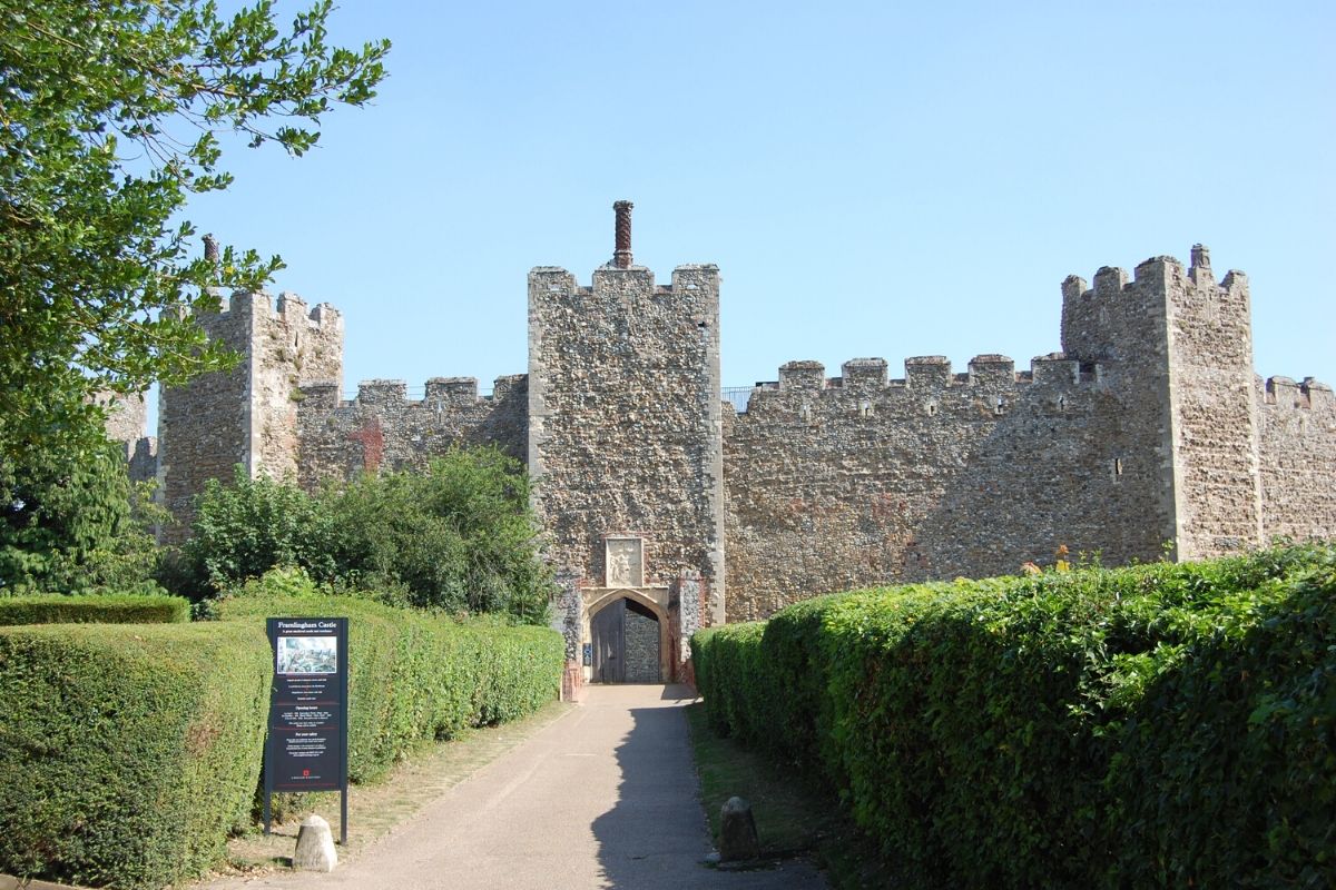 The entrance to Framlingham Castle by the ticket office