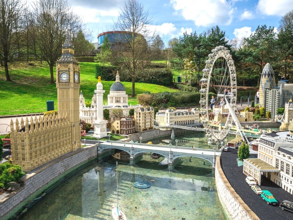 London scene in Miniland at Legoland Windsor