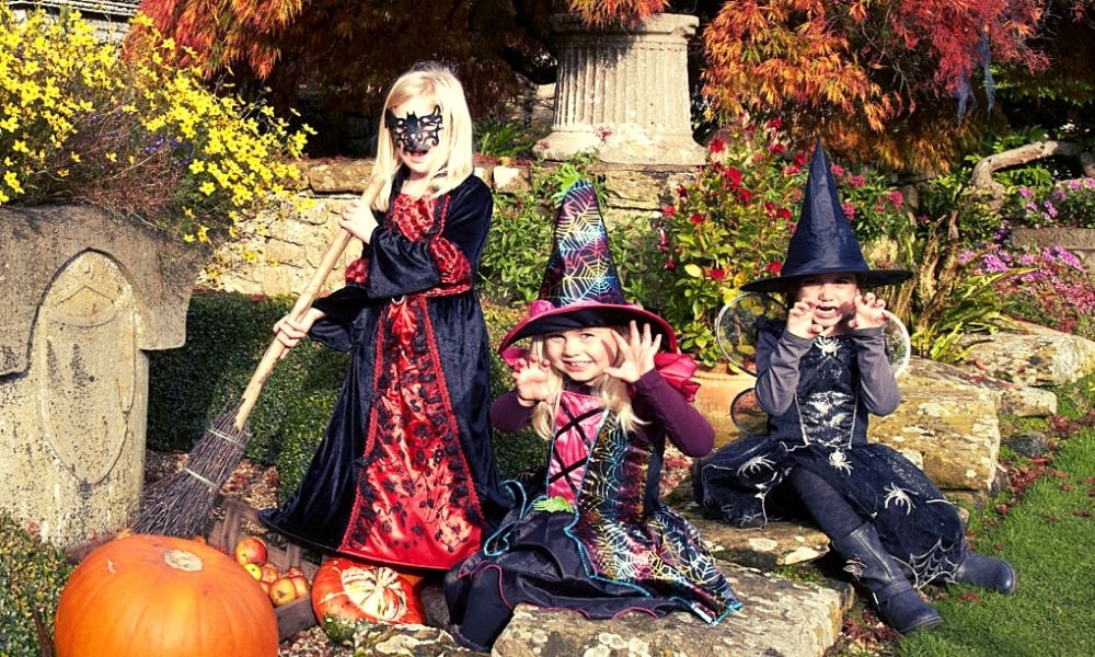 80+ Spooky Halloween Events For Kids In 2023