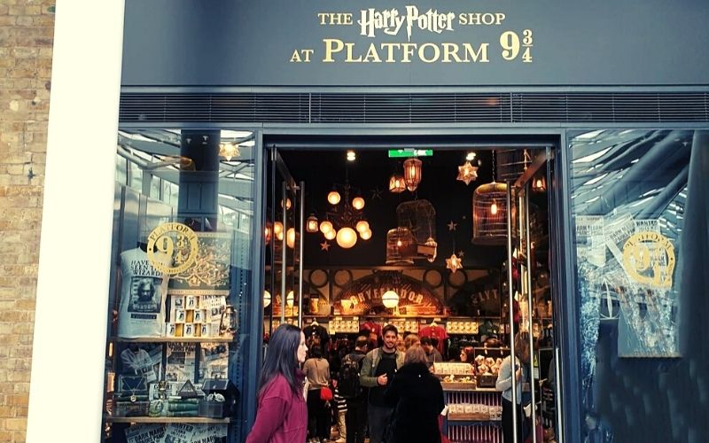 Harry Potter Shop in Kings Cross Station