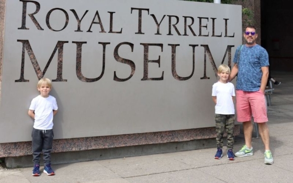 tyrrell museum hours