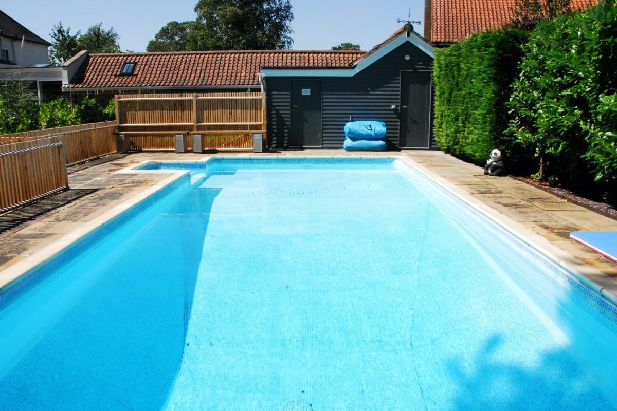 Pool area at Bounce House in Walberswick, one of the best holiday cottages on the Suffolk Coast.