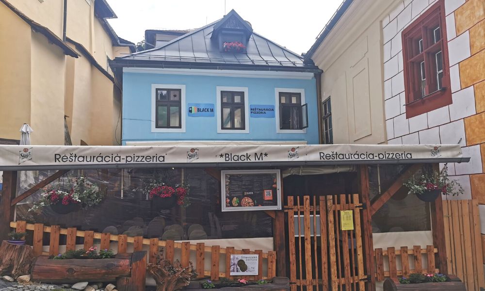 Pizzaria Black M in Banska Stiavnica.