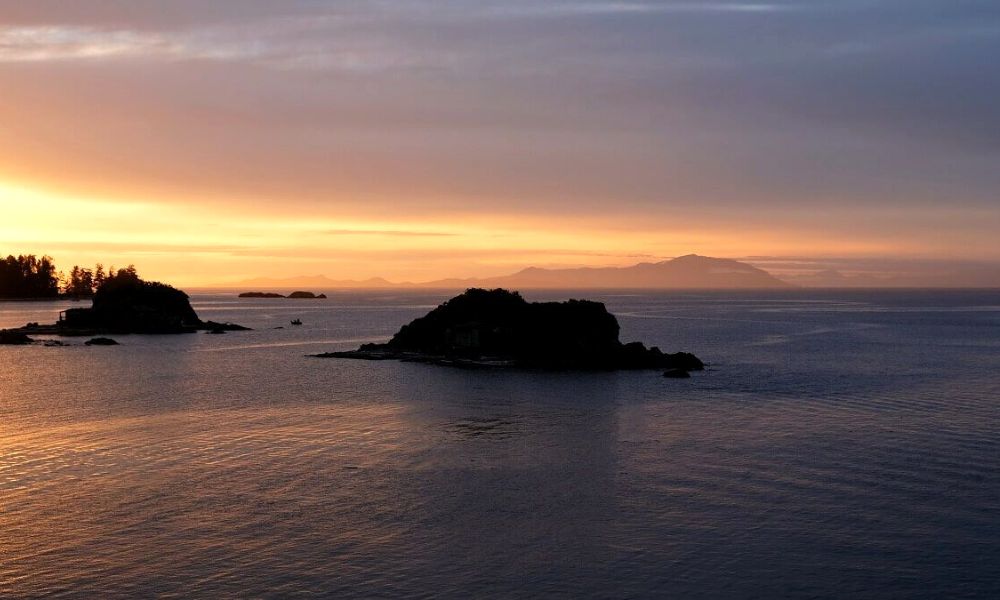 Views of islands from Nanaimo at sunset.